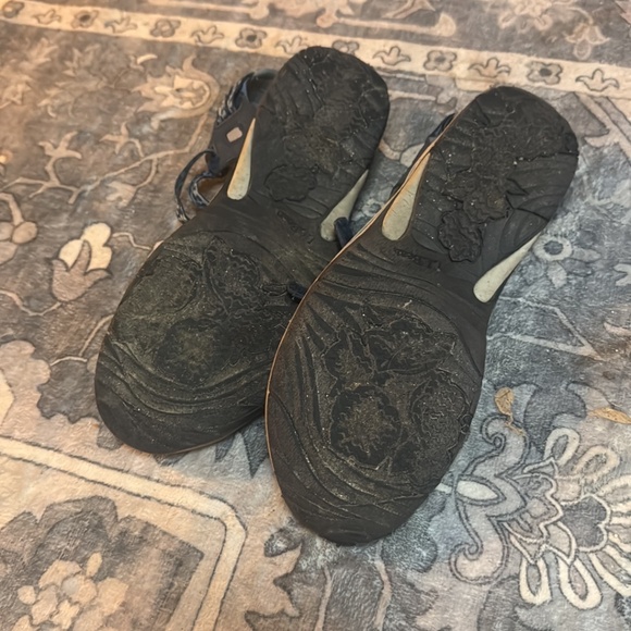 LL BEAN WOMENS SIZE 10 sandals - Picture 4 of 5